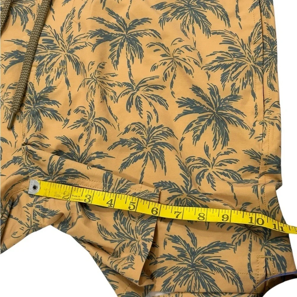 Faherty Palm Tree Yellow Grey Board Shorts Mens Size 40 Lace up Swim Surf
